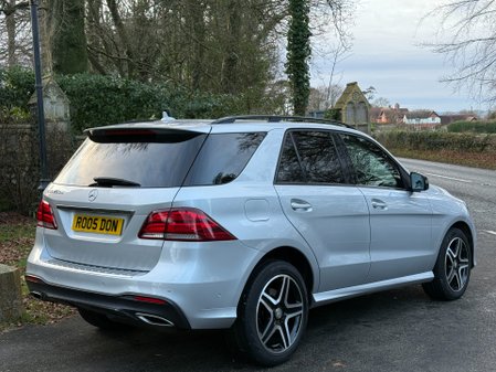 Mercedes-Benz GLE GLE 250 D 4MATIC AMG LINE 12