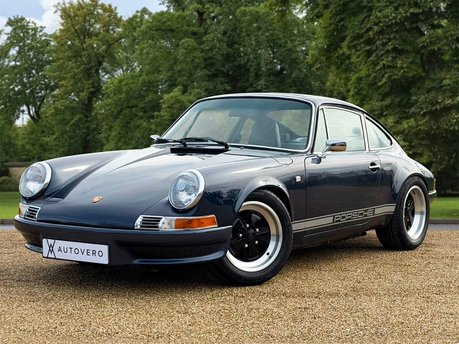 Porsche 911 CARRERA 3.2 BACK-DATE