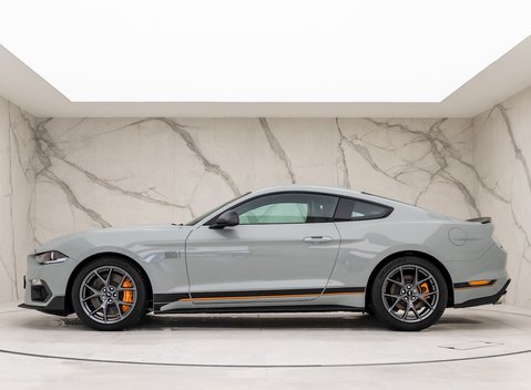 Ford Mustang Mach 1 2