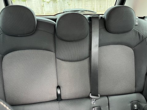 Mini Hatch 1.5 Cooper Euro 6 (s/s) 5dr 9