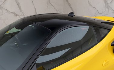 Ferrari F8 Tributo 26