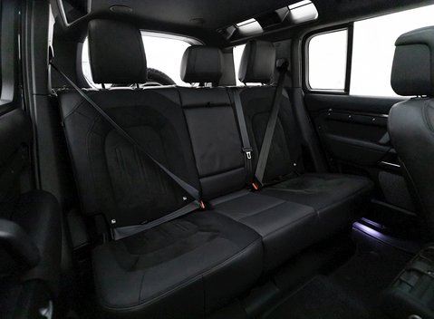 Land Rover Defender 110 V8 13