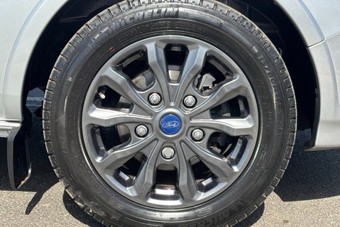 Ford Tourneo Custom 320 Titanium X L2 170 ps Automatic - 8 Seater 39