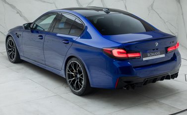 BMW M5 COMPETITION 12