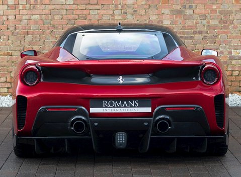 Ferrari 488 Pista 5