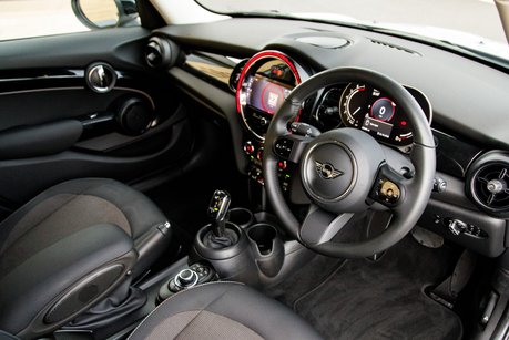 Mini Hatch COOPER CLASSIC