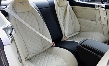 Bentley Continental GT V8 S Mulliner 27