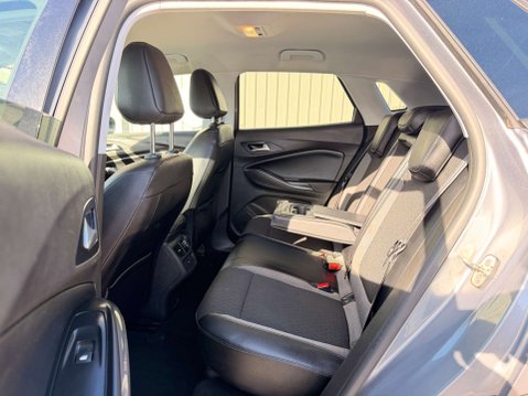 Vauxhall Grandland X 1.2 Grandland X Sport Nav T S/S 5dr 28