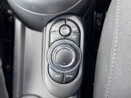 Mini Hatch 2.0 Cooper S Sport Steptronic Euro 6 (s/s) 3dr 61