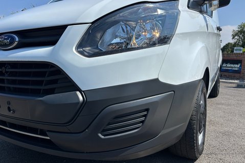 Ford Transit Custom 310 L1 105 ps Base Panel Van - Air Con 19