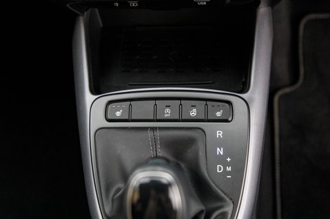 Hyundai i10 PREMIUM 39