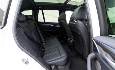 BMW Ix3 M Sport Pro 10