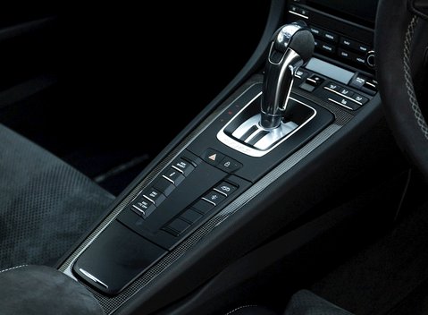 Porsche 911 GT3 RS Weissach (991.2) 18