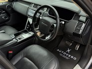 Land Rover Range Rover WESTMINSTER BLACK 38