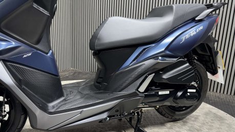 SYM Jet 14 2026 ONLY 160 MILES STUNNING EXAMPLE 1 OWNER SCOOTER 28