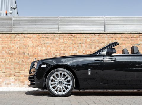 Rolls-Royce Dawn 29