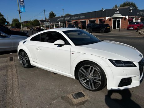 Audi TT 2.0 TFSI S line S Tronic quattro Euro 6 (s/s) 3dr 26