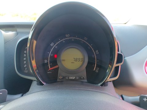 Toyota Aygo VVT-I X-PLAY X-SHIFT 33