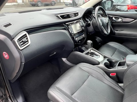 Nissan Qashqai 1.6 dCi Tekna XTRON 2WD Euro 5 (s/s) 5dr 23