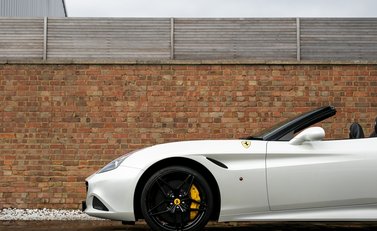 Ferrari California T 28