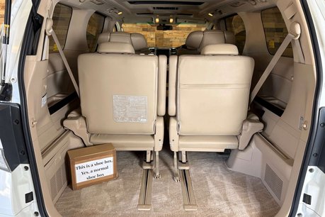 Toyota Vellfire V6 L Edition 12