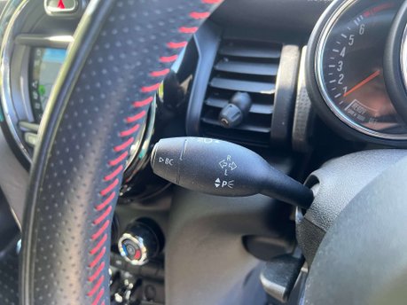 Mini Hatch 1.5 Cooper Sport 3dr 23