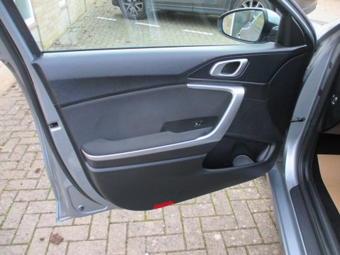 Kia Ceed 1.6 CRDi 2 NAV Sportswagon Euro 6 (s/s) 5dr 46