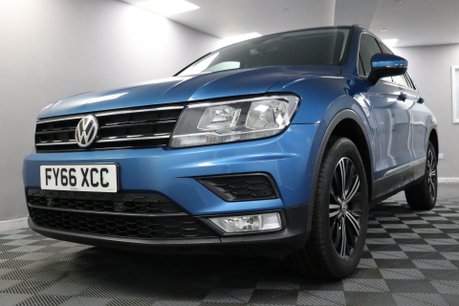 Volkswagen Tiguan SE NAV TDI BMT 4MOTION 27