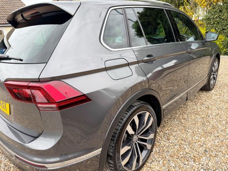 Volkswagen Tiguan 2.0 TDI R-Line DSG Euro 6 (s/s) 5dr 10