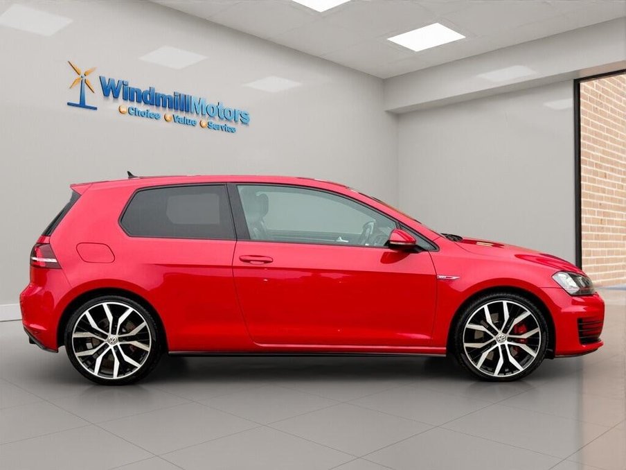 2016 Volkswagen Golf — image 4