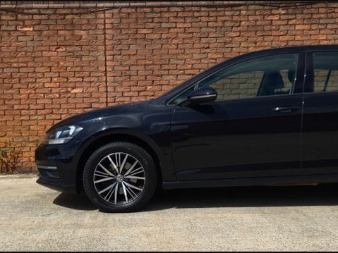 Volkswagen Golf 1.6 Golf SE Nav TDI BlueMotion Technology 5dr 12