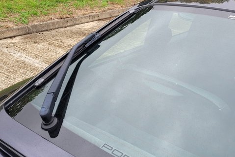 Porsche 911 CARRERA 4 TIPTRONIC S 21