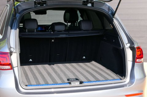 Mercedes-Benz GLC 2.0 GLC 300 AMG Line Premium+ D 4Matic Auto 4WD 5dr 19