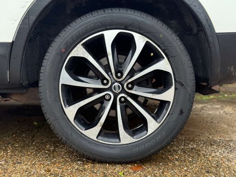 Nissan Qashqai 1.6 Qashqai N-Tec 5dr 26