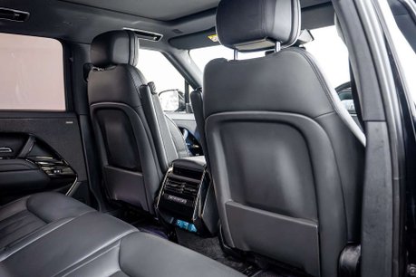 Land Rover Range Rover Sport 3.0 P400 MHEV Dynamic SE SUV 5dr Petrol Auto 4WD Euro 6 15