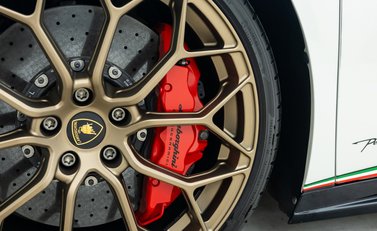 Lamborghini Huracan Spyder LP640-4 Performante 33