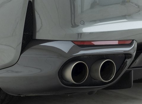 Ferrari 812 Superfast 24