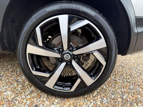 Nissan Qashqai 1.6 dCi Tekna Euro 6 (s/s) 5dr 12