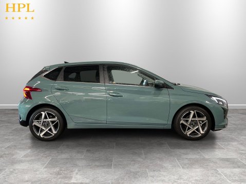 Hyundai i20 1.0 T-GDi Premium Hatchback 5dr Petrol DCT Euro 6 (s/s) (100 ps) 8