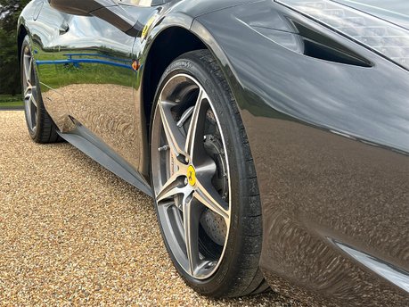 Ferrari 458 SPIDER DCT 14