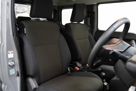 Suzuki Jimny Sierra SUV 1.5 AUTOMATIC petrol 6