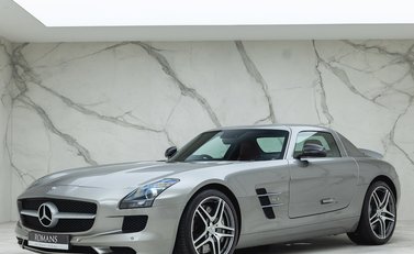 Mercedes-Benz SLS AMG 6