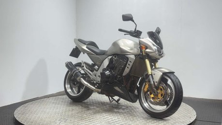 Kawasaki Z1000 2006 28K NAKED 1000CC NEW MOT RECENTLY SERVICED CLEAN BIKE 3