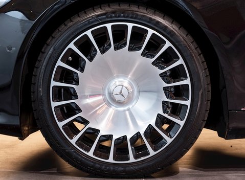 Mercedes-Benz M Class S650 6