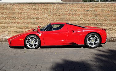 Ferrari Enzo 5