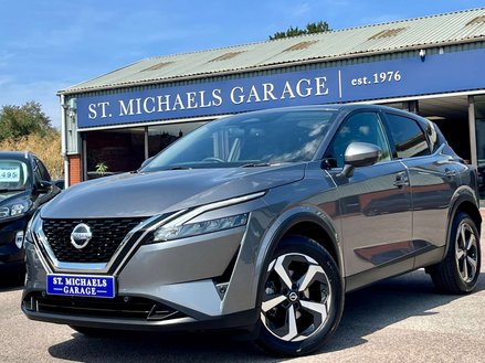 Nissan Qashqai 1.3 Qashqai N-Connecta DiG-T MHEV CVT 5dr