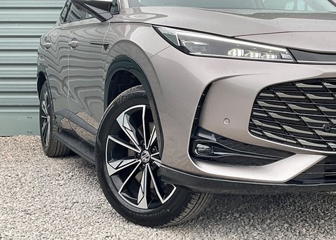 MG HS 1.5 T-GDI PHEV TROPHY 2
