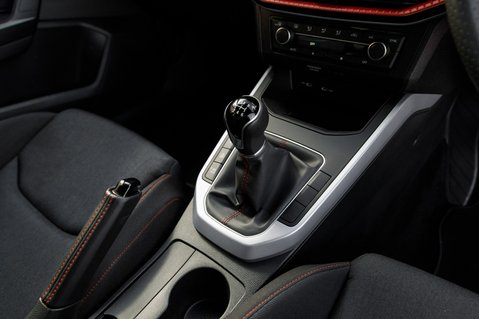 SEAT Arona ECOTSI FR 37