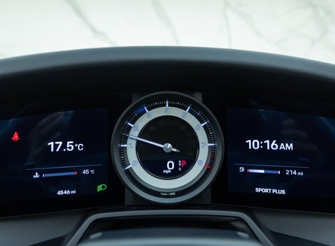 Porsche 911 Targa 4S (992) 18