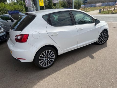 SEAT Ibiza 1.2 TSI Connect Euro 6 5dr 4